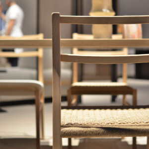 VEGA 1103-R / NATURAL WOVEN STRAW SEAT